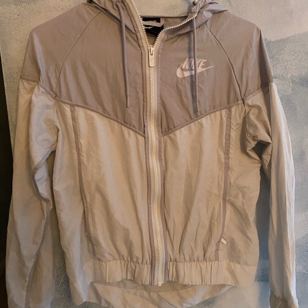 White Nike Windbreaker